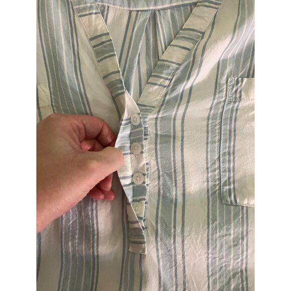 Torrid Harper chambray fit pullover 3/4 sleeve striped blouse - Picture 8 of 11